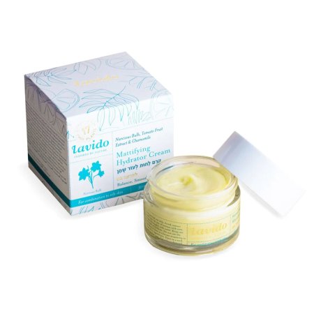 קרם לחות לעור שמן מראה מט كريم مرطب للبشره الدهنيه بدون لمعه